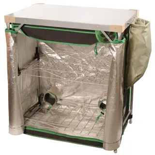 Grow Tent Clone Station